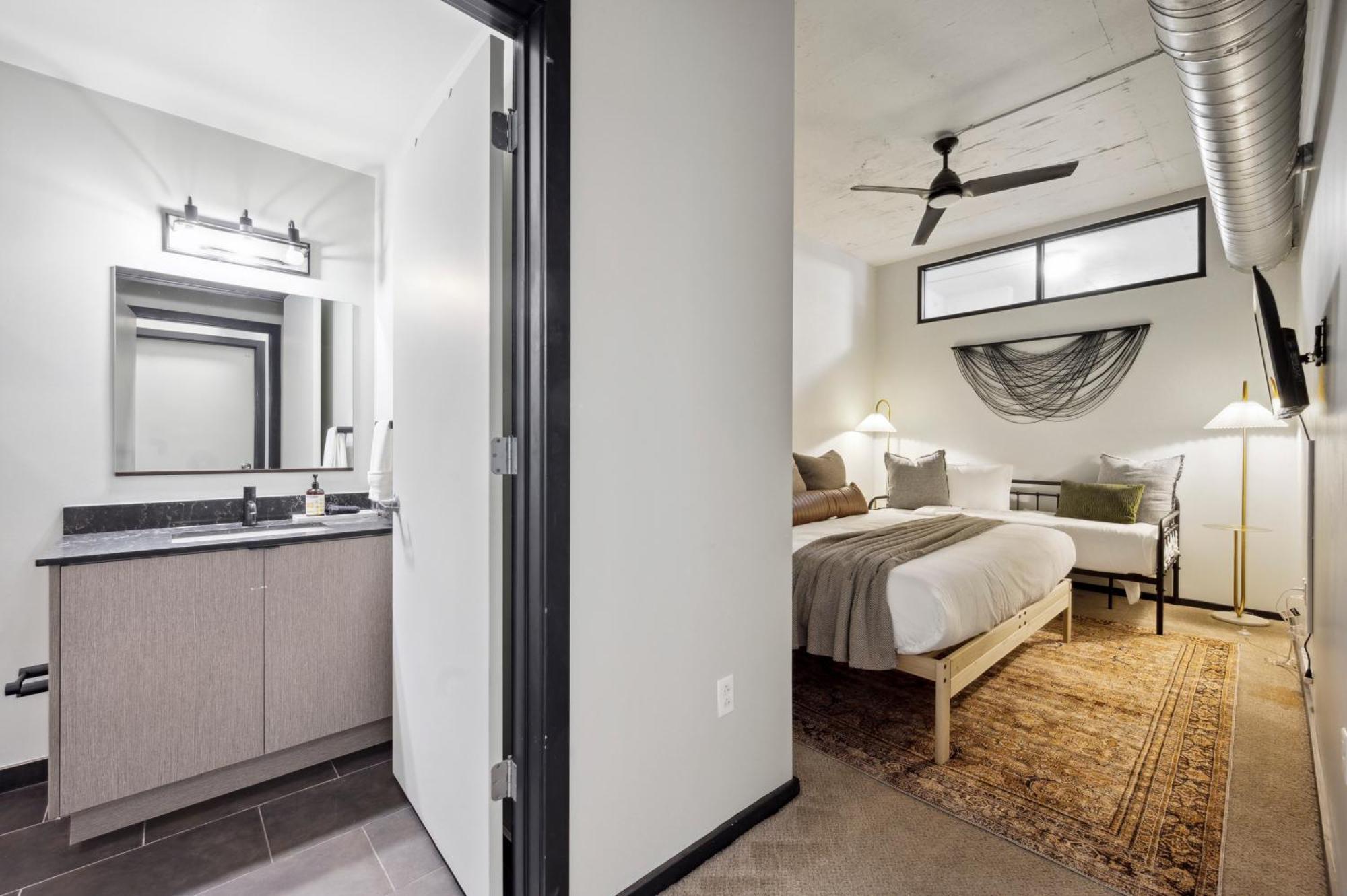 Large 3Br Apts & Studios, Free Parking, Gym, Game Room ฟิลาเดลเฟีย ภายนอก รูปภาพ