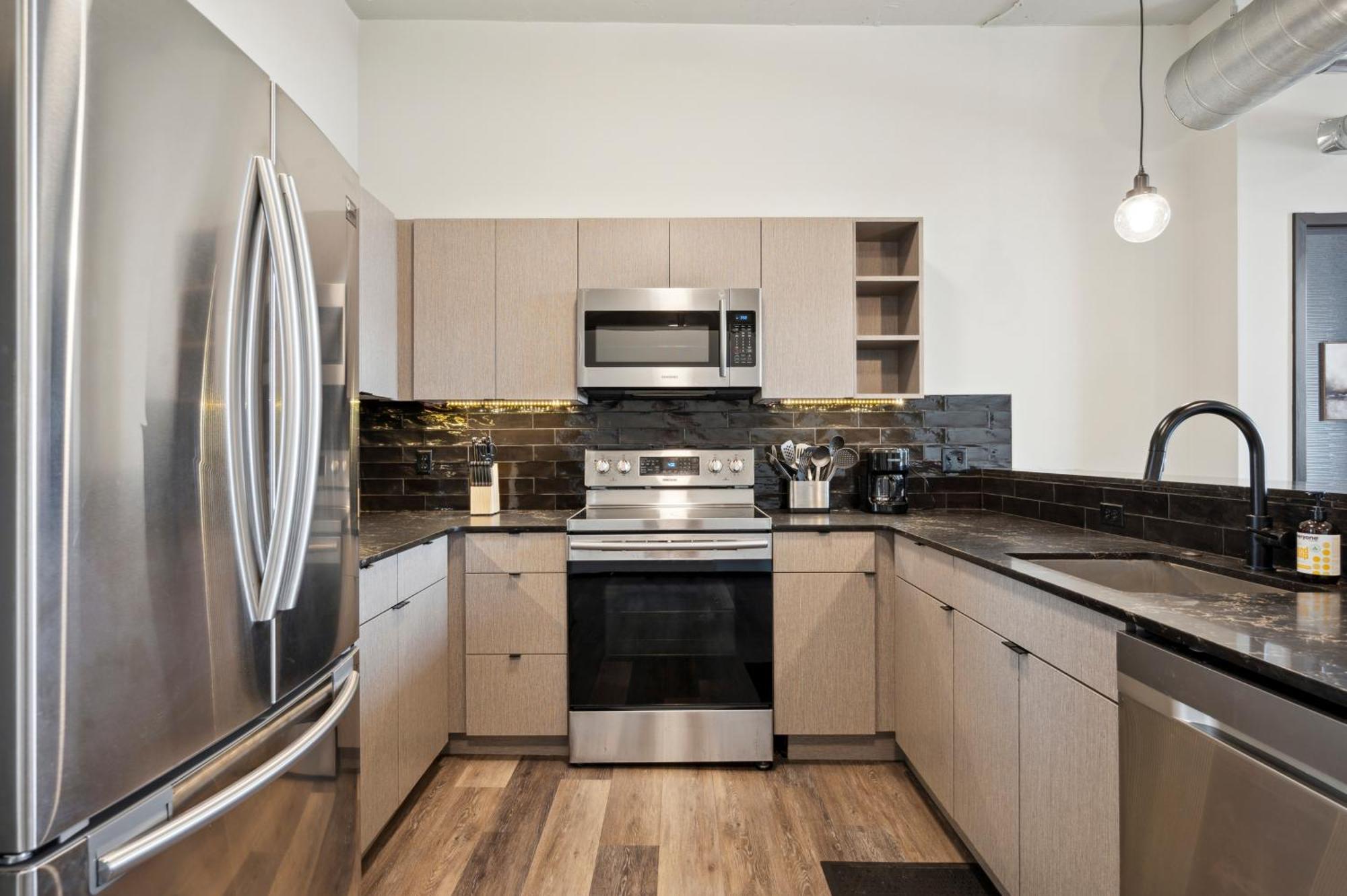 Large 3Br Apts & Studios, Free Parking, Gym, Game Room ฟิลาเดลเฟีย ภายนอก รูปภาพ